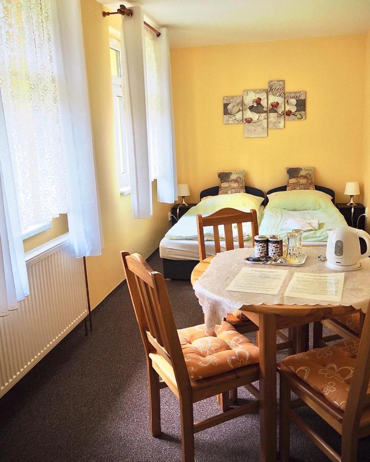Penzion Vyhlidka Janovicky Broumov Extérieur photo