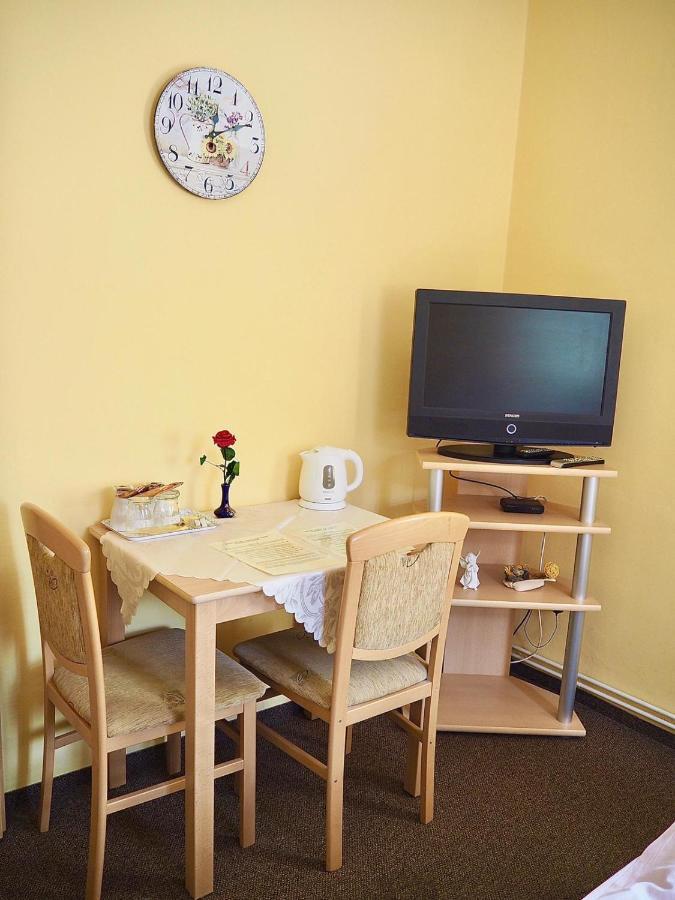 Penzion Vyhlidka Janovicky Broumov Extérieur photo